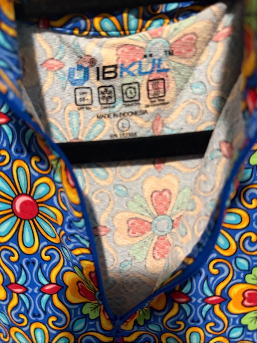 IBKUL Blue Floral Multicolor Short Sleeve Button-Down Shirt